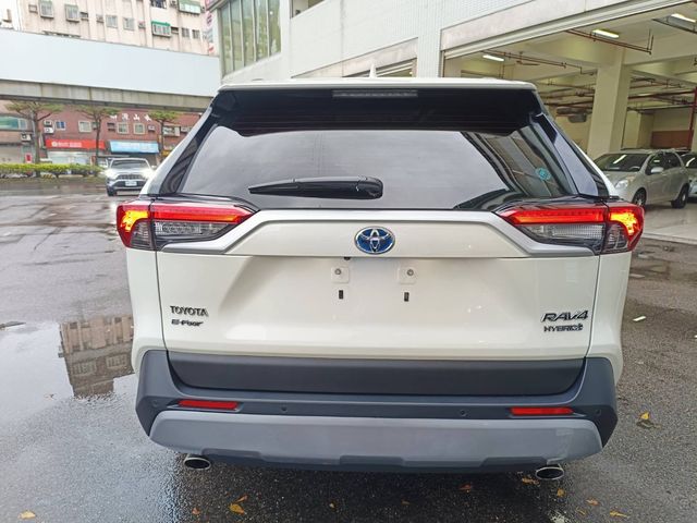 RAV4 2.5HV 4WD  第6張相片