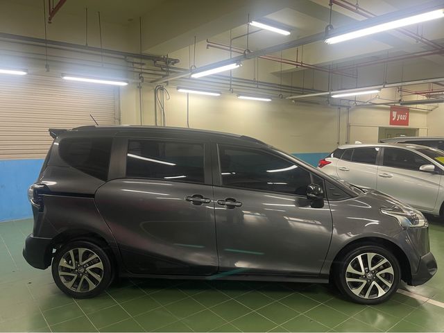 SIENTA 1.8  第5張相片
