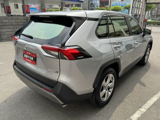 RAV4 2.0  第5張相片