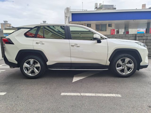 RAV4 2.0  第4張相片