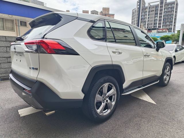 RAV4 2.0  第5張相片