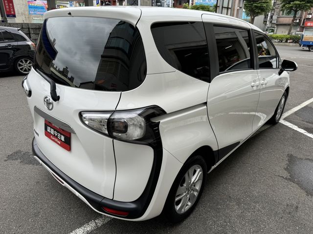 SIENTA 1.8  第5張相片