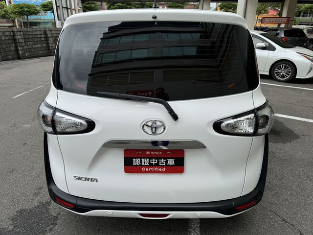 SIENTA 1.8  第6張相片