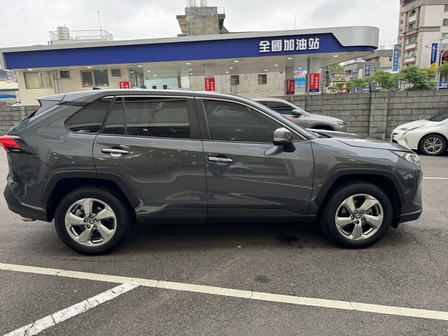 RAV4 2.0  第4張相片