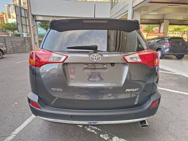 RAV4 2.0  第6張相片