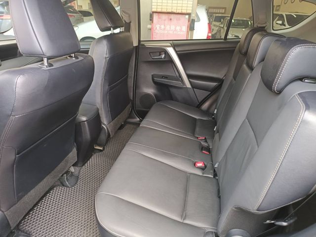 RAV4 2.0  第9張相片