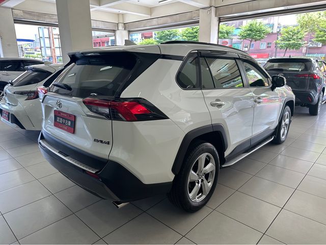 RAV4 2.0  第5張相片