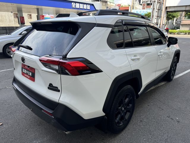 RAV4 2.0  第4張相片