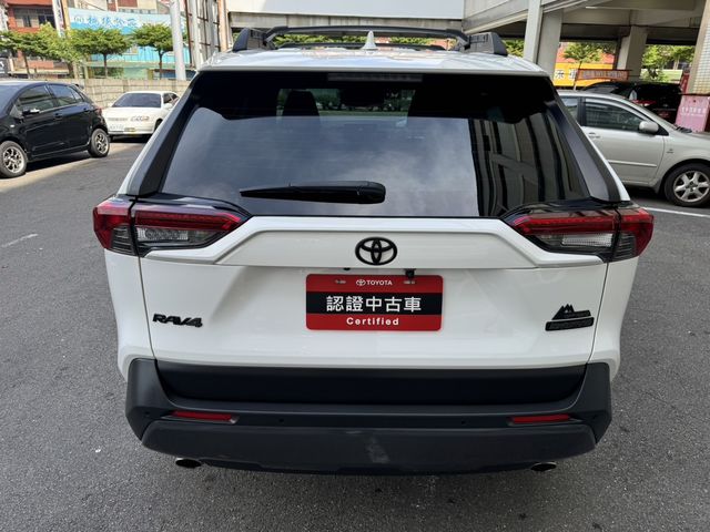 RAV4 2.0  第5張相片
