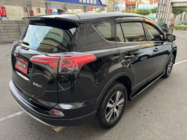 RAV4 2.0  第4張相片
