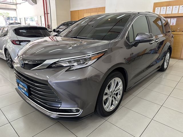 SIENNA 2.5HV  第1張相片