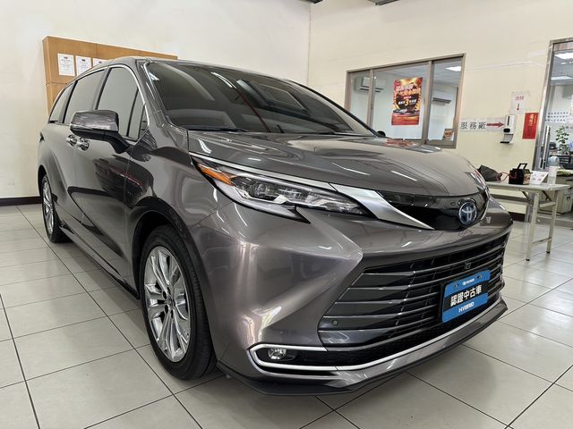 SIENNA 2.5HV  第3張相片
