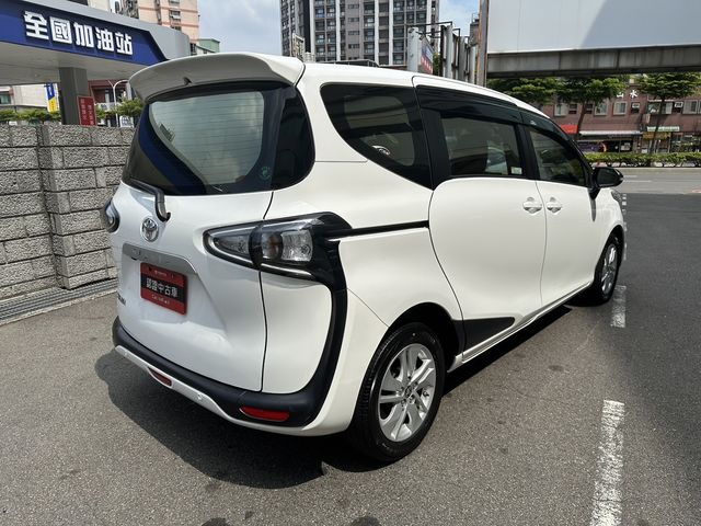 SIENTA 1.8  第5張相片