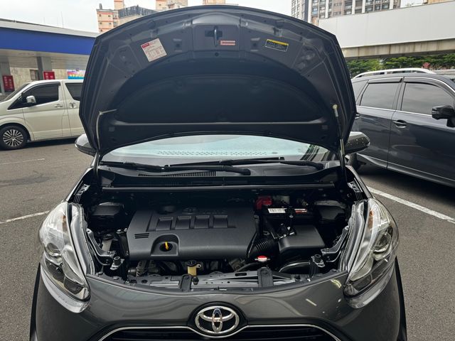 SIENTA 1.8  第10張相片