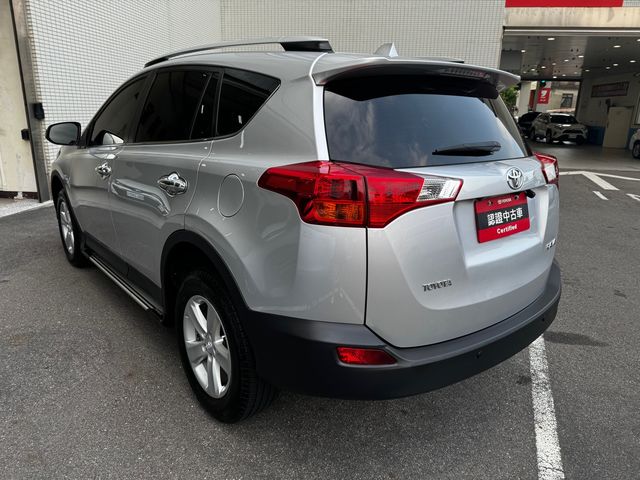 RAV4 2.5  第5張相片