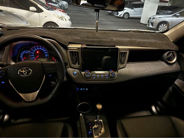 RAV4 2.5  第7張相片