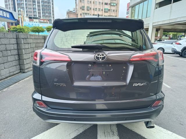 RAV4 2.0  第6張相片