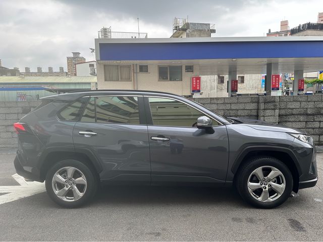 RAV4 2.0  第4張相片