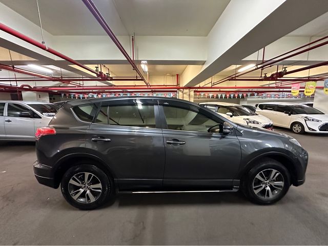 RAV4 2.0  第4張相片