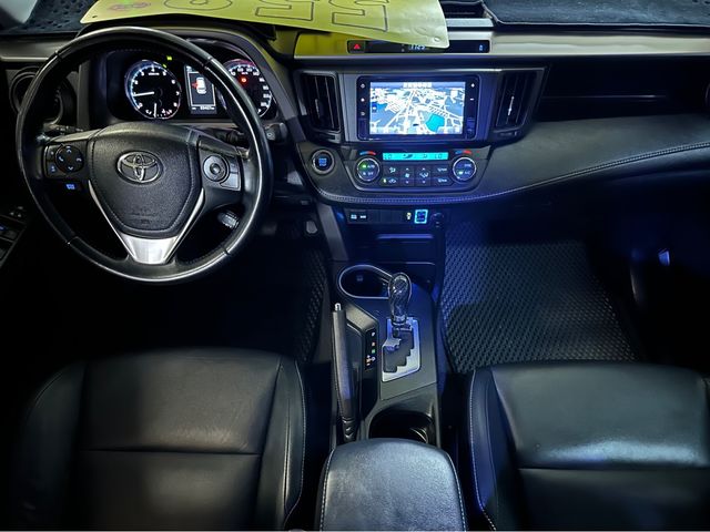 RAV4 2.0  第9張相片