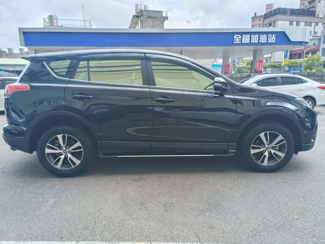 RAV4 2.0  第4張相片