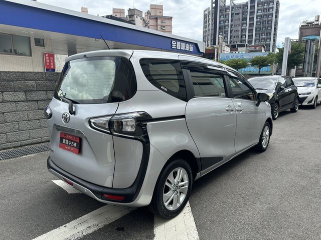 SIENTA 1.8  第5張相片