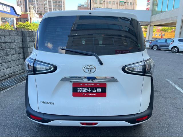 SIENTA 1.8  第6張相片