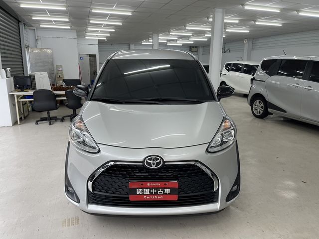 SIENTA 1.8  第2張相片
