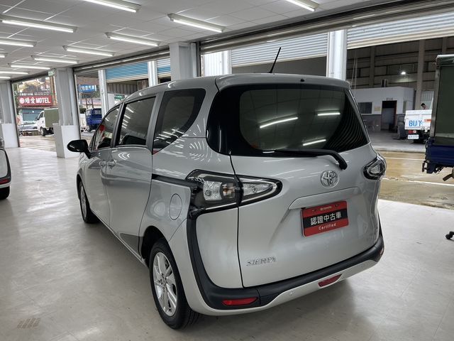 SIENTA 1.8  第3張相片