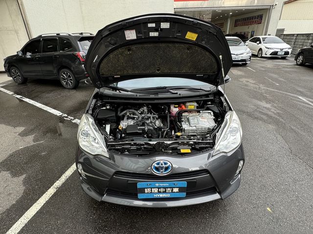 PRIUS C 1.5  第9張相片