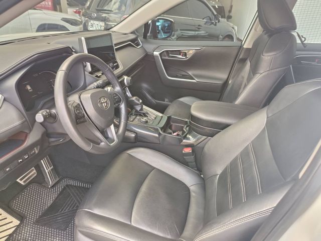 RAV4 2.0  第8張相片