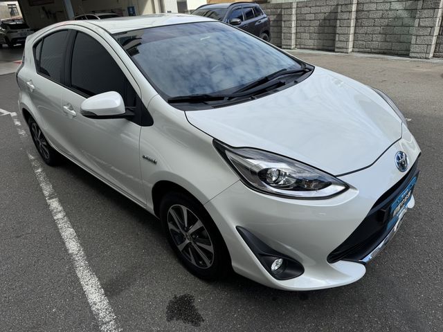 PRIUS C 1.5  第3張相片