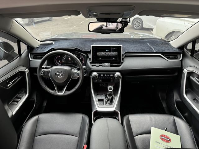 RAV4 2.0  第7張相片