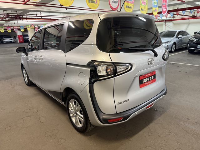 SIENTA 1.8  第6張相片