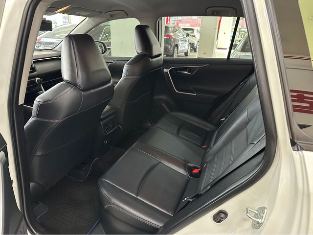 RAV4 2.5 HV  第8張相片