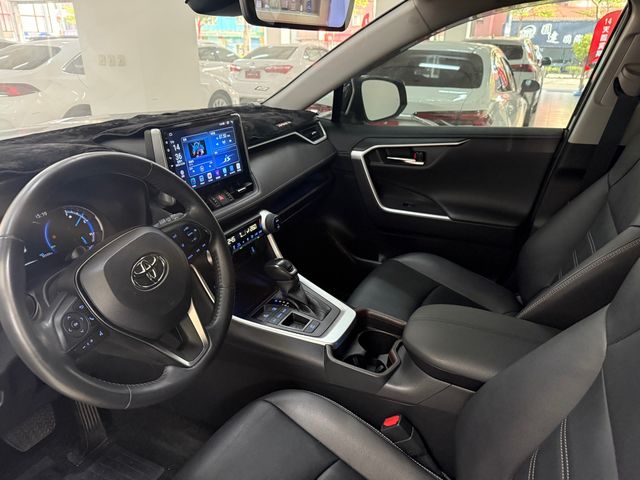 RAV4 2.5 HV  第8張相片