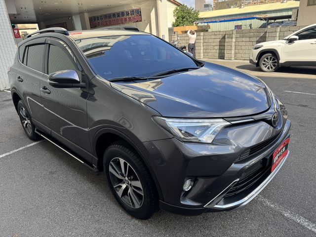 RAV4 2.5  第3張相片