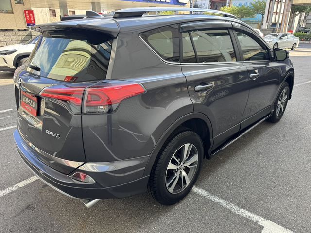 RAV4 2.5  第5張相片