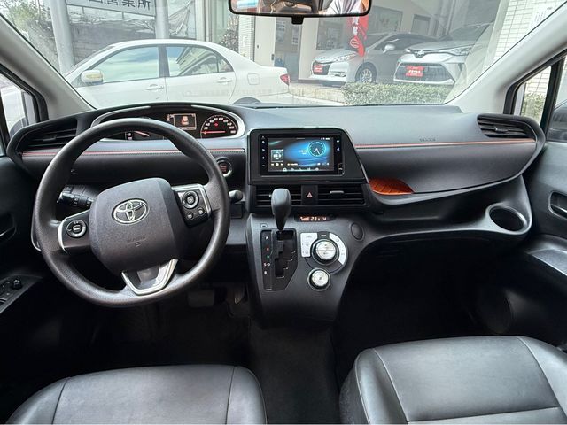 SIENTA 1.8  第9張相片