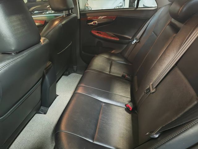 ALTIS 1.8  第9張相片