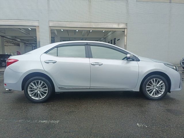 ALTIS 1.8  第4張相片