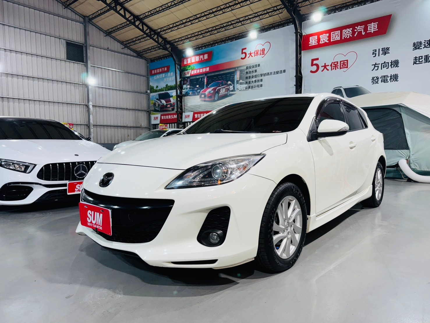 2013年馬3 2.0S 小資族首選車況佳認證車/衛星導航+倒車影像主機/歡迎來電預約賞車  第1張相片