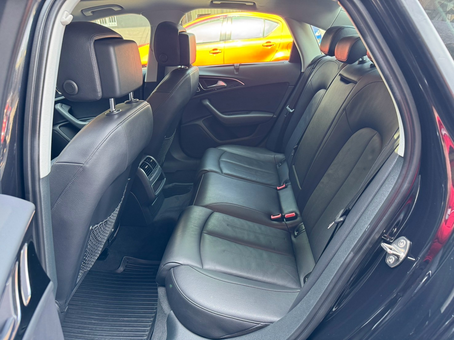 2013 AUDI A6 S-LINE//啟動保固/大包/天窗/摸門解鎖/倒車影像/衛星導航/里程實跑10萬公里/左右獨立恆溫  第5張相片