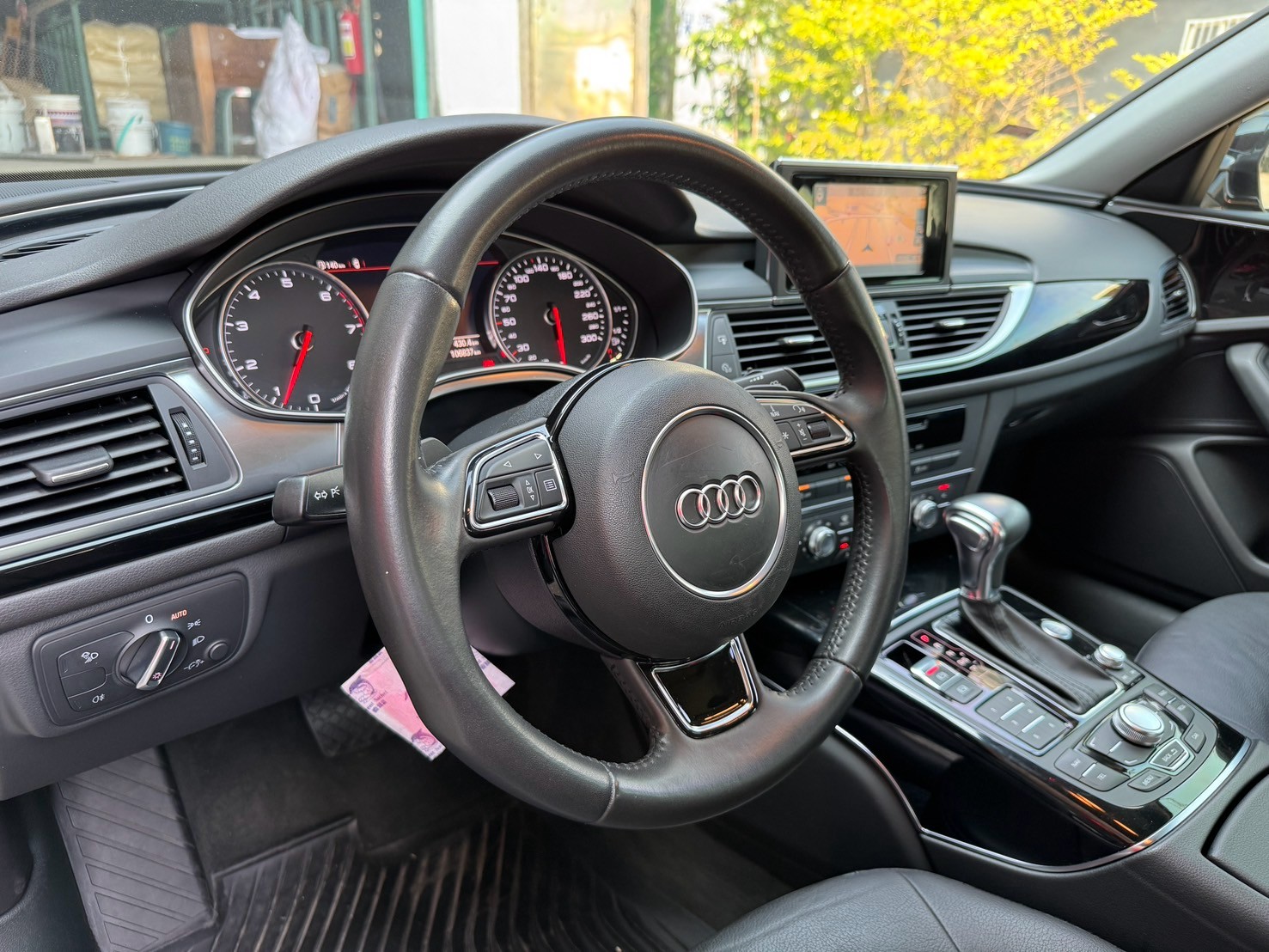 2013 AUDI A6 S-LINE//啟動保固/大包/天窗/摸門解鎖/倒車影像/衛星導航/里程實跑10萬公里/左右獨立恆溫  第14張相片