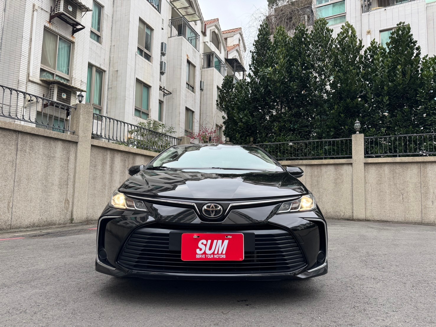 2019年 Toyota Altis 灰色 尊爵版 認證車 無話術 實車實價歡迎賞車  第12張相片