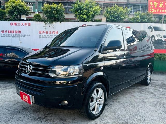 六速手排~超大空間九人座~家族出遊一車搞定~倒車雷達  第2張相片