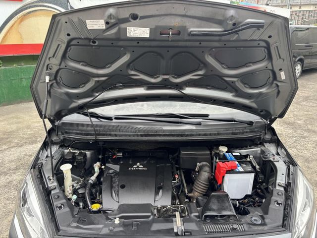 豪華版~僅跑6萬公里  第7張相片