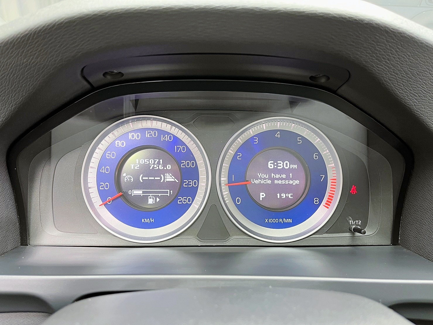 2012年 Vovlo V60  T5 R-Design 旅行車  第20張相片