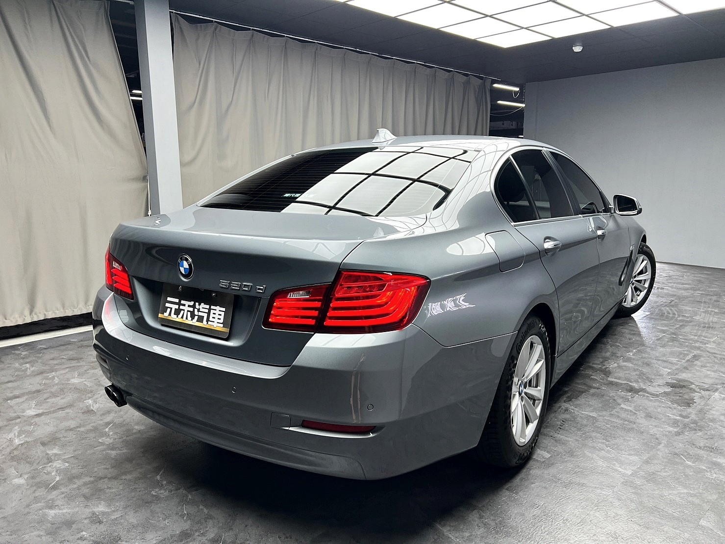 2016年 F10 BMW  520d 2.0 柴油 超值價  第5張相片
