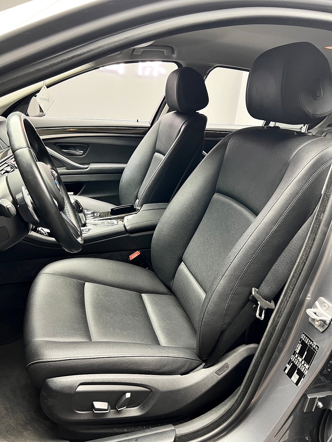 2016年 F10 BMW  520d 2.0 柴油 超值價  第9張相片